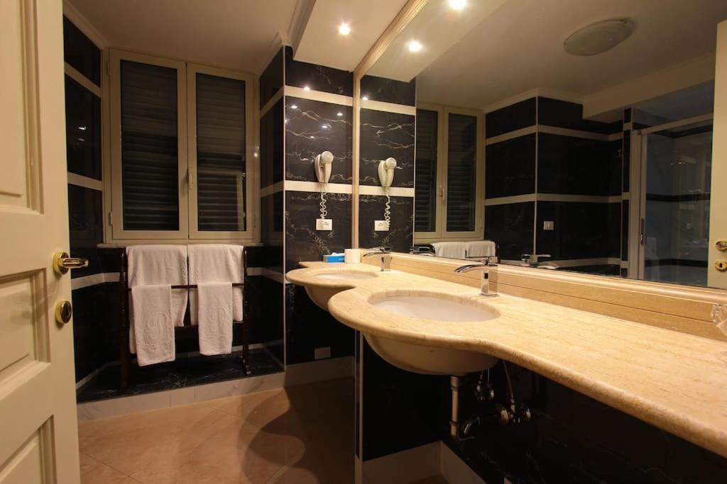41 Nazionale Suite 41 罗马 外观 照片